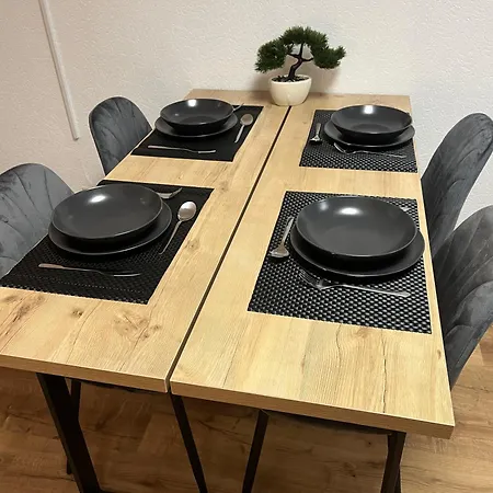 Weimotel Am Mit Parkplatz, Kueche Und Hdtv Appartamento Weimar (Lahn)