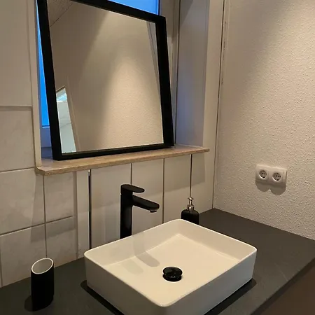 Weimotel Am Mit Parkplatz, Kueche Und Hdtv Appartamento