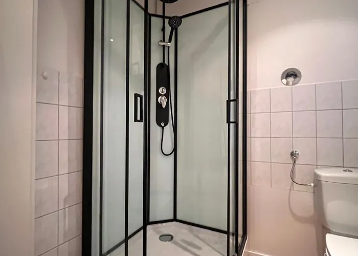 Apartment Weimotel Am Mit Parkplatz, Kueche Und Hdtv Weimar (Lahn)