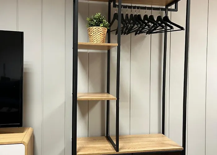 Apartment Weimotel Am Mit Parkplatz, Kueche Und Hdtv